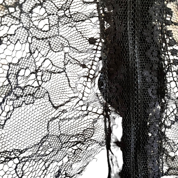 BKE Sheer Satin Black Boho Top Size L - Picture 2 of 4